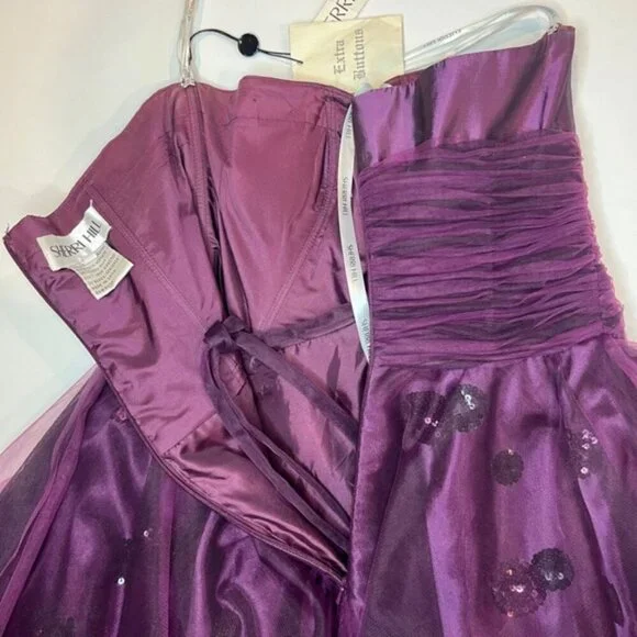 NWT SHERRI HILL Plum Colored Beads/Sequins Short Tulle Skirt Sweetheart Dress 4‎
